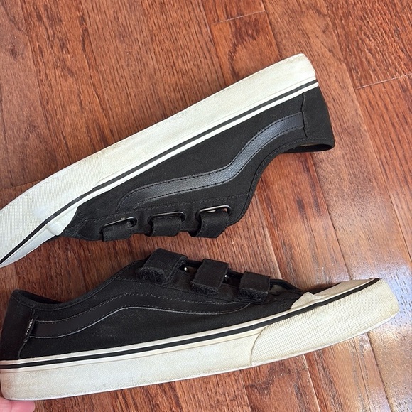 Vans Black Ball Priz Sneakers - Picture 6 of 14